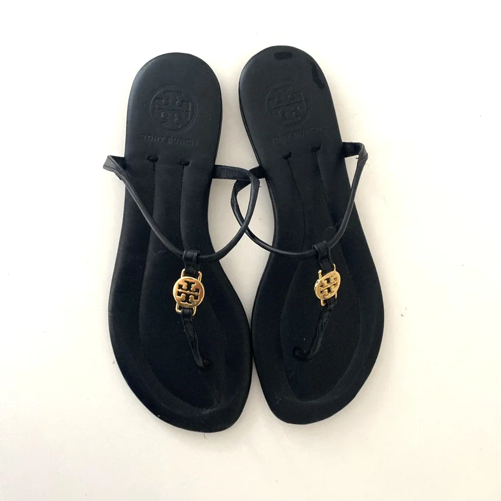 TORY BURCH T Strap Sandal Black Leather Gold Logo Slip On Thong Toe 7.5